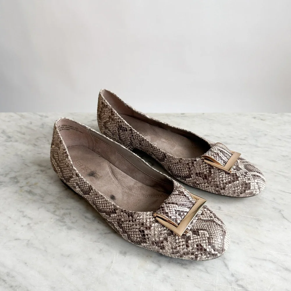Aerosoles Good Times snakeskin buckle flats size‎ 8
